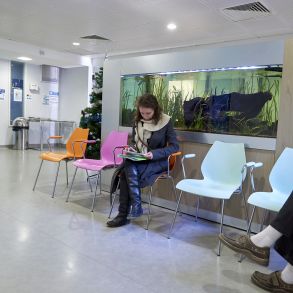 Salle d'attente de radiothérapie de Saint-Malo